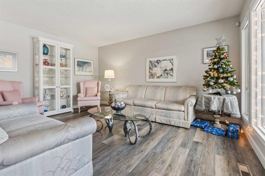 Additional image 6 of 5945 Signal Ridge Heights SW, Calgary, AB, T3H 2K1