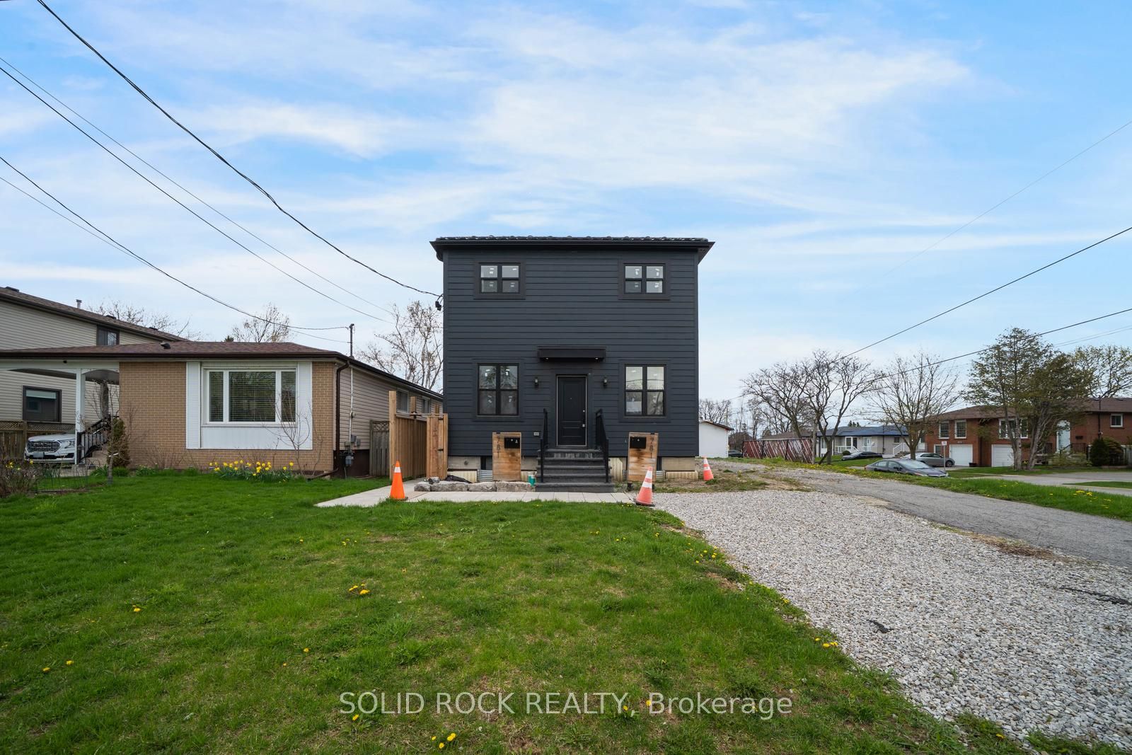 Additional image 2 of 781 Oliva Street, Pickering, ON, L1W 2V9
