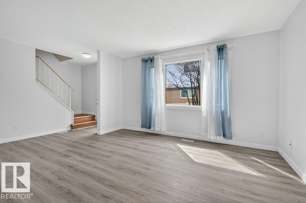 Additional image 4 of 3E Twin Terrace NW, Edmonton, AB, T6K1V4
