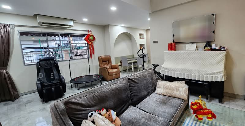 21C Charlton Lane photo 2