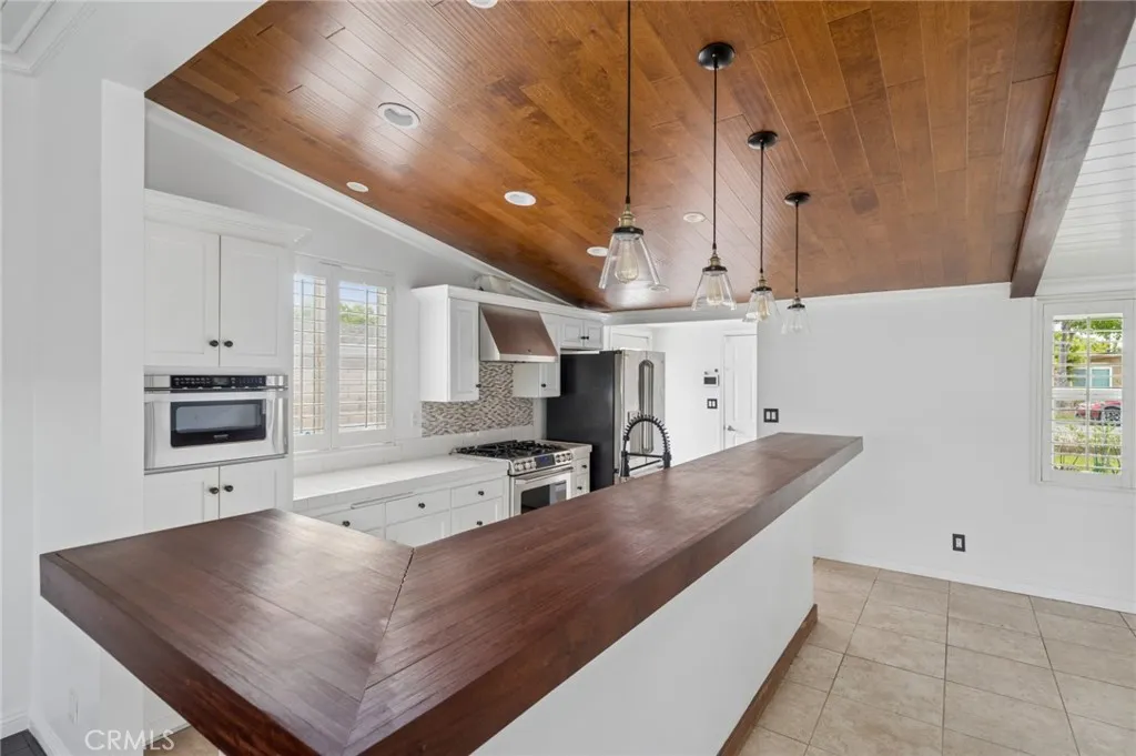 Additional image 58 of 300 Esther Street, Costa Mesa, CA 92627