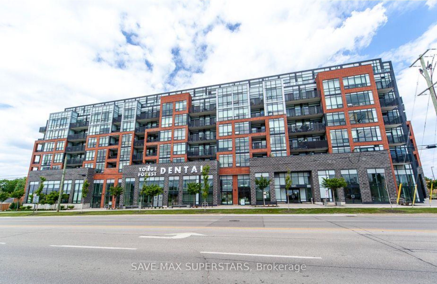 611-681 Yonge Street, Barrie, ON, L4N 4E8