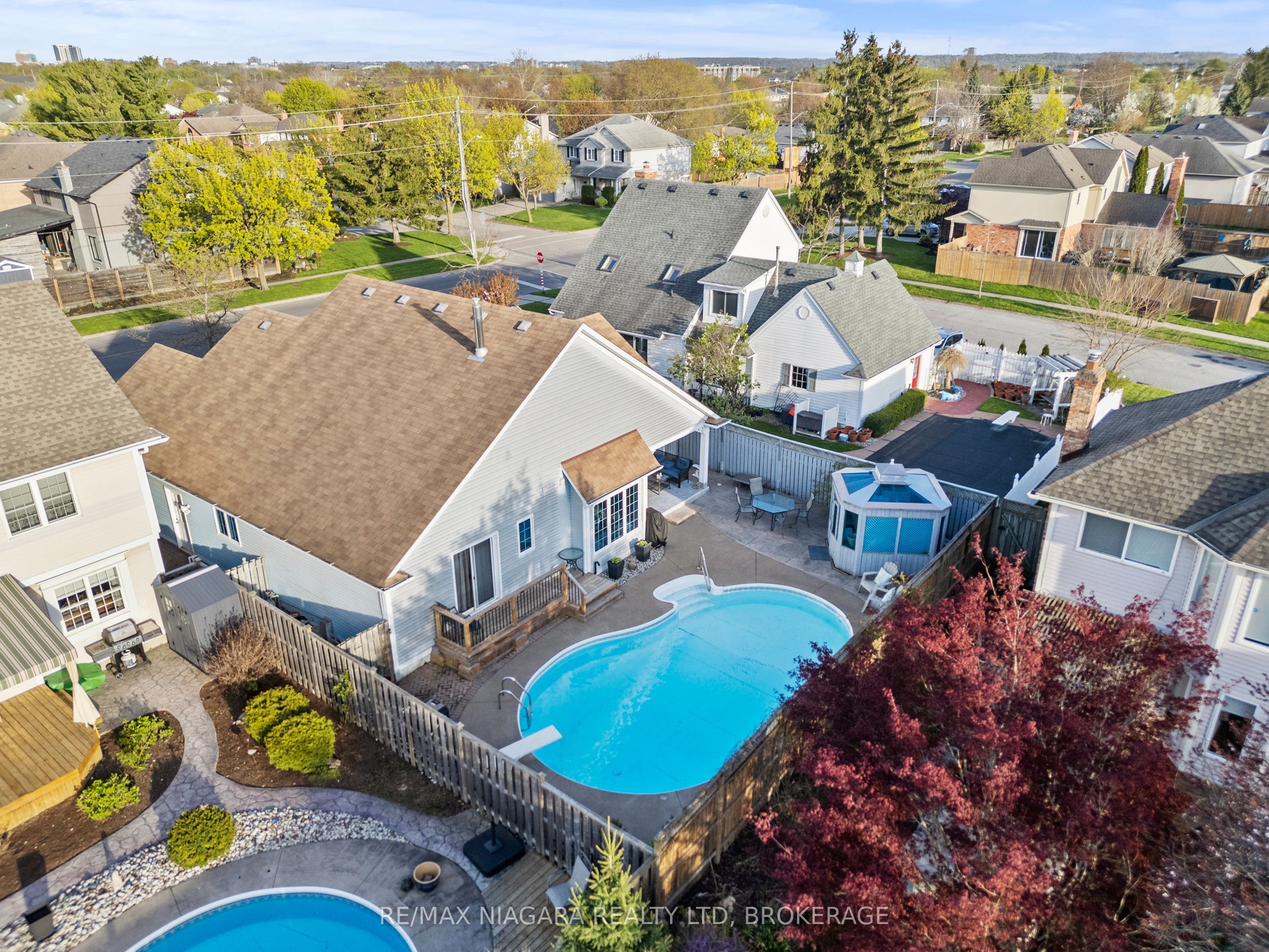 73 First St Louth Street, St. Catharines, ON, L2W 1A6