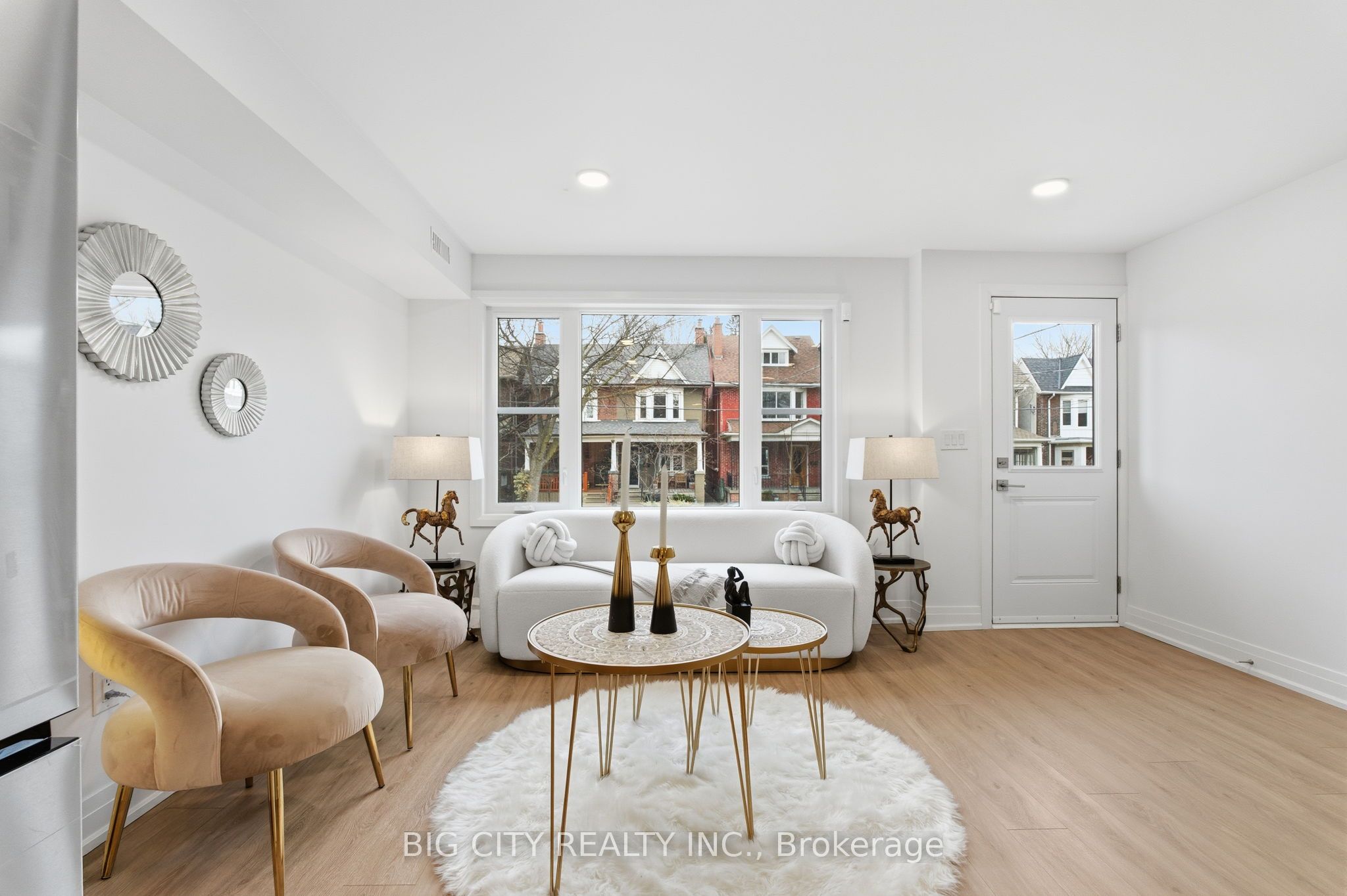 Additional image 3 of 2-68 Westholme Avenue, Toronto, ON, M6P 3B8