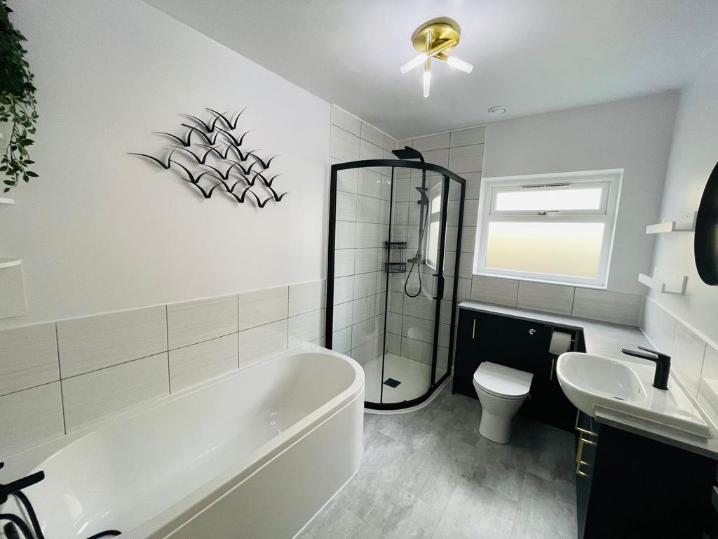 Additional image 6 of 3 bed bungalow to rentNew Road, Kilgetty SA68