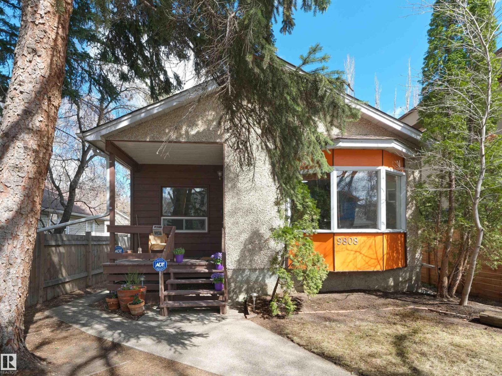9808 90 Avenue NW, Edmonton, AB, T6E2T1