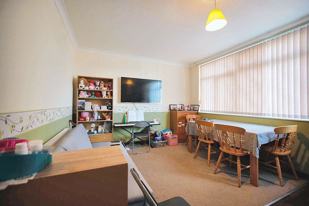 Additional image 5 of 2 bed flat for saleKing Street, Cottingham HU16