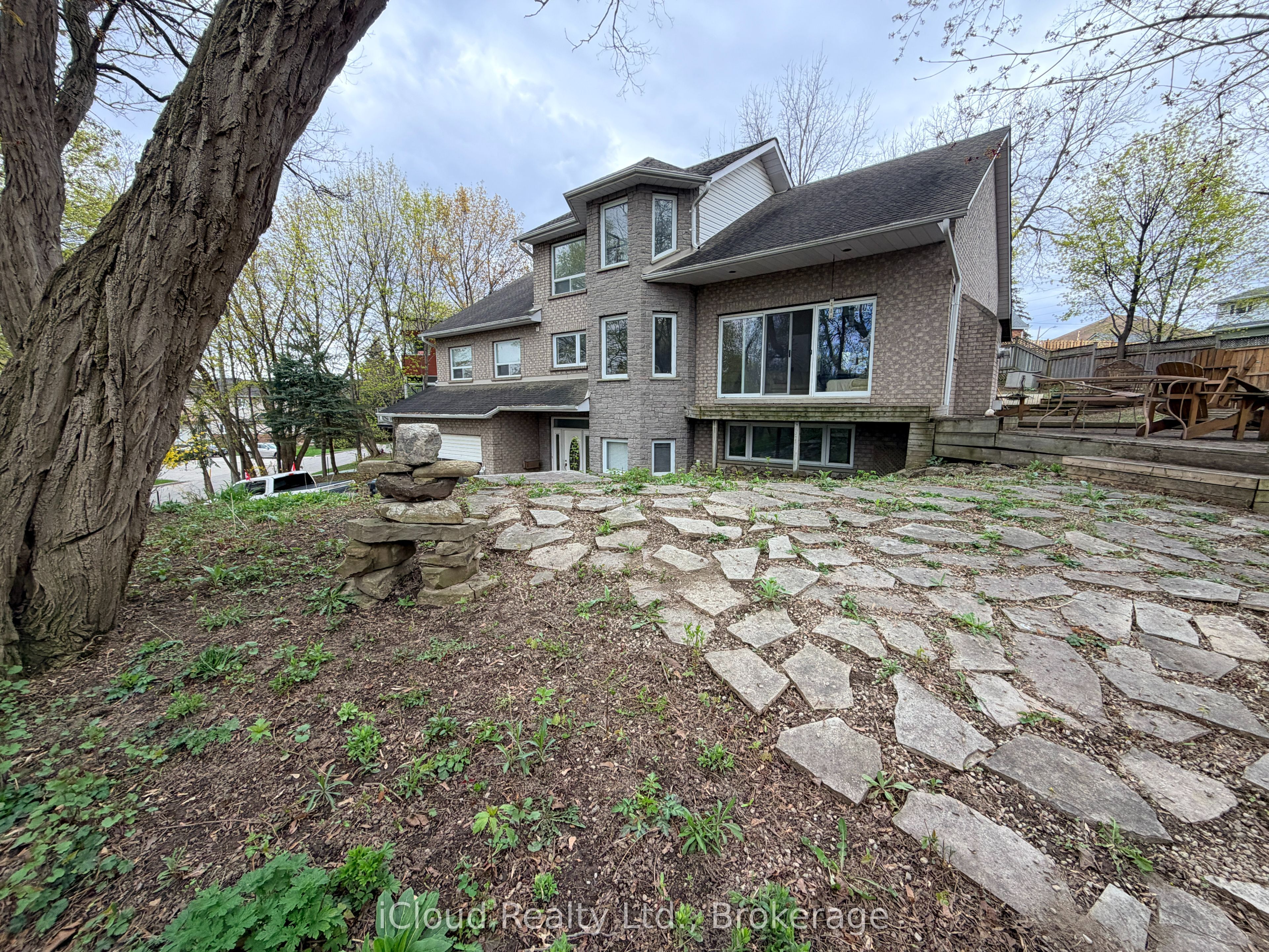 Additional image 3 of 176 Wyndham Street, Mississauga, ON, L5M 1N5