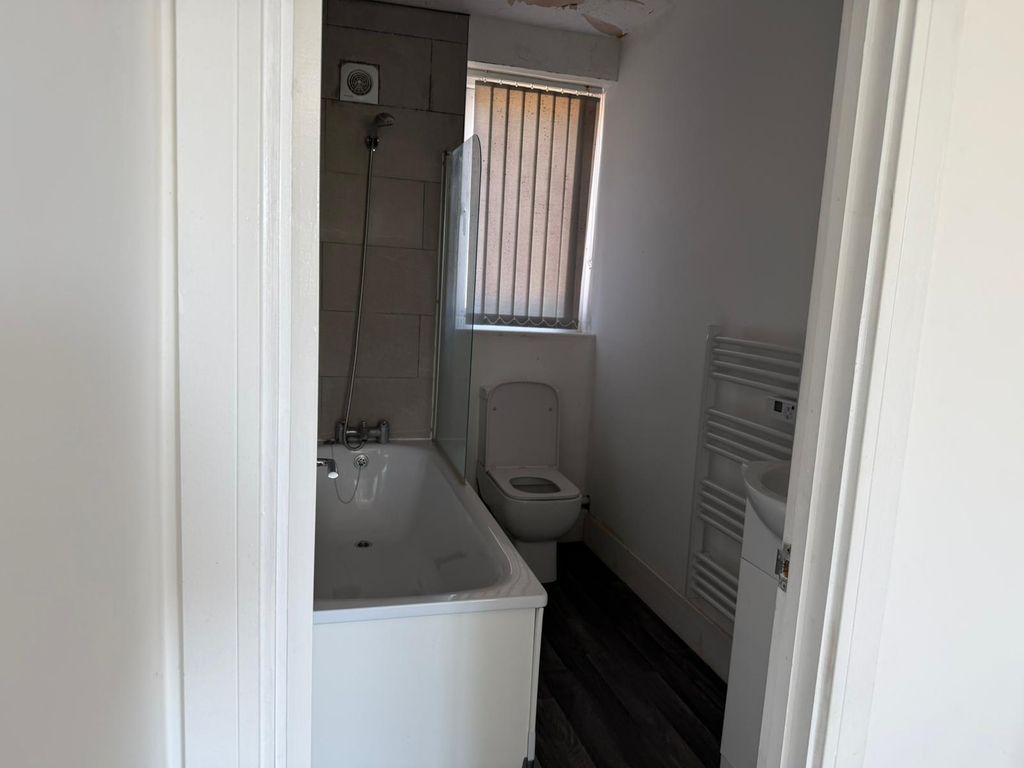 Additional image 14 of 8 bed flat to rentComberton Road, Kidderminster DY10