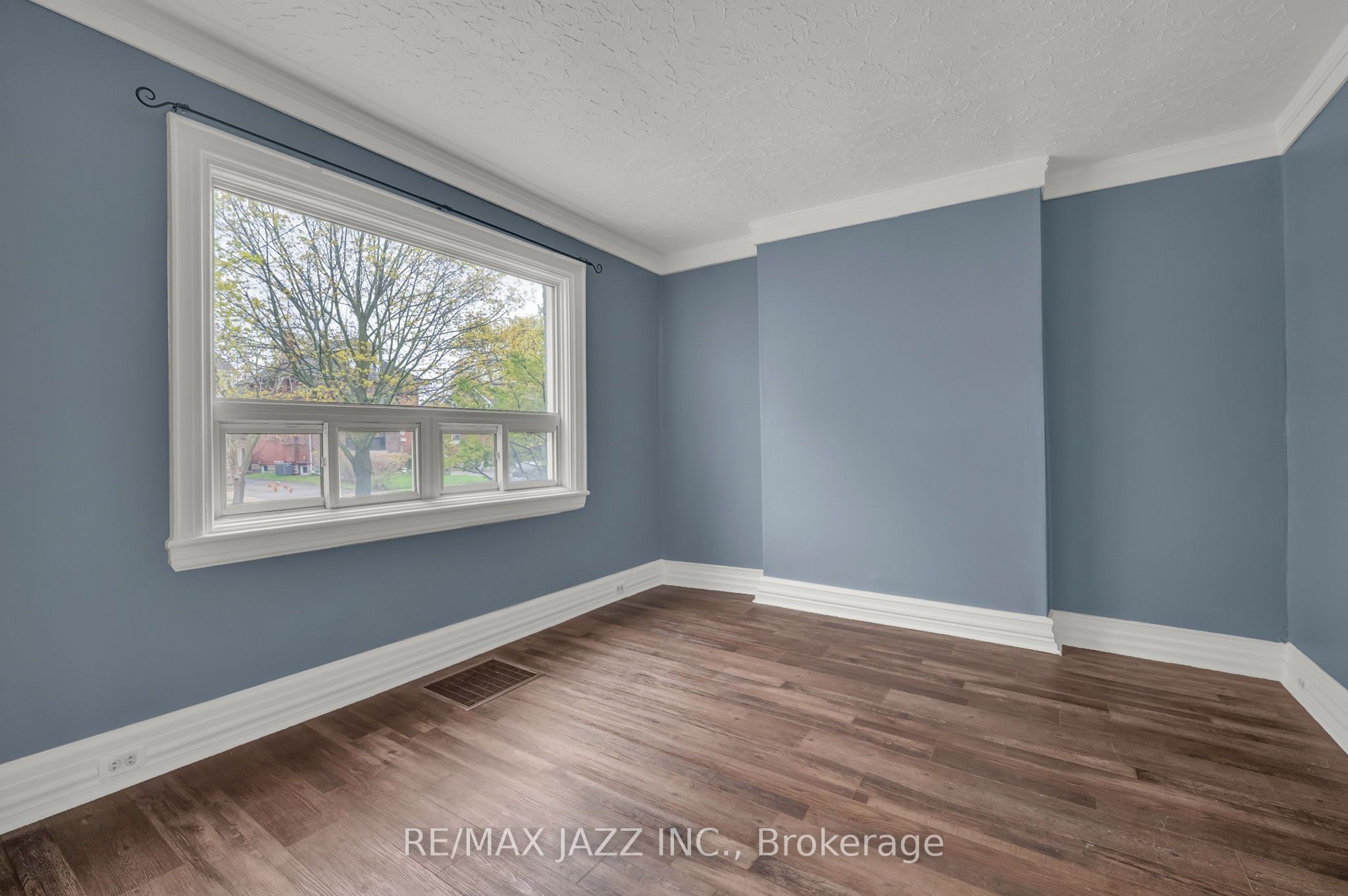 Additional image 4 of 636 Carnegie Avenue, Oshawa, ON, L1G 4R3