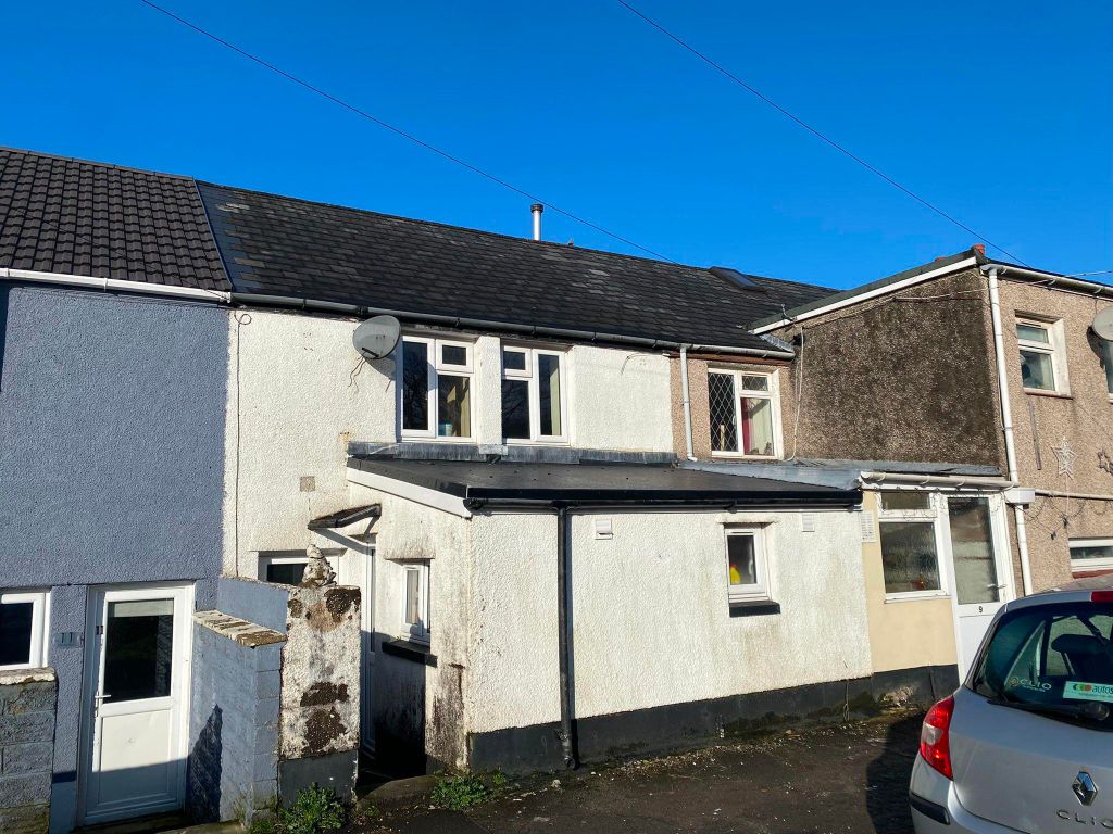 3 bed terraced house to rentCharles Row, Maesteg CF34