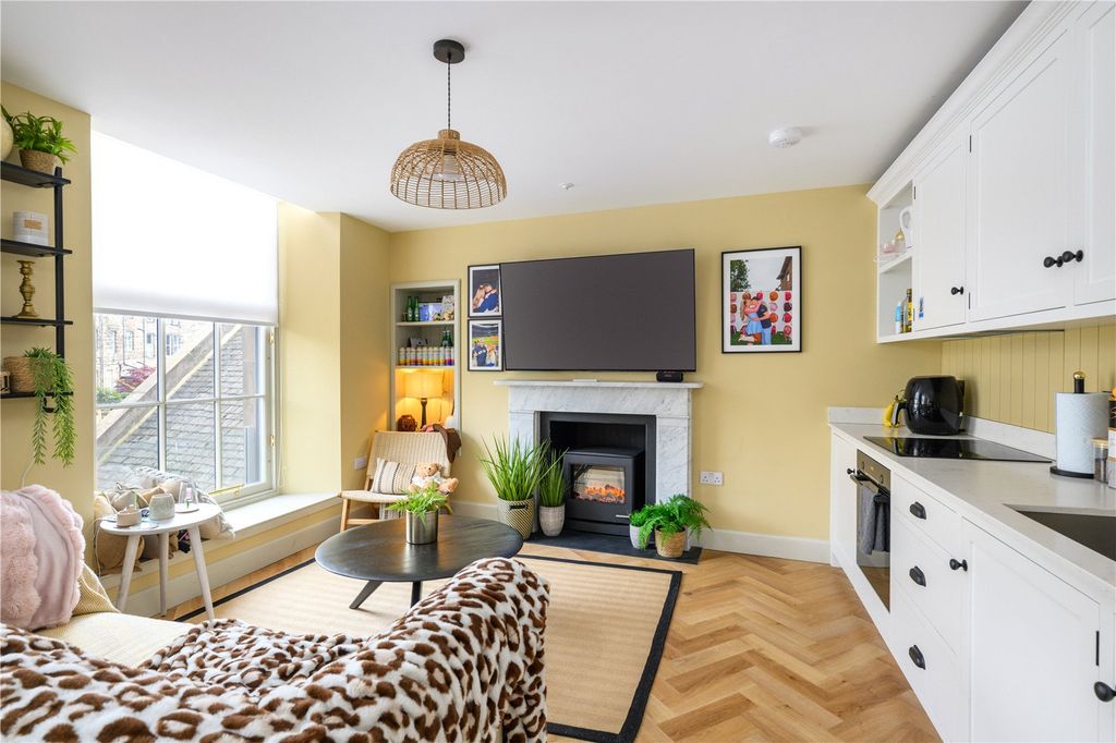 Additional image 3 of 2 bed flat for saleCity Road, St. Andrews, Fife KY16