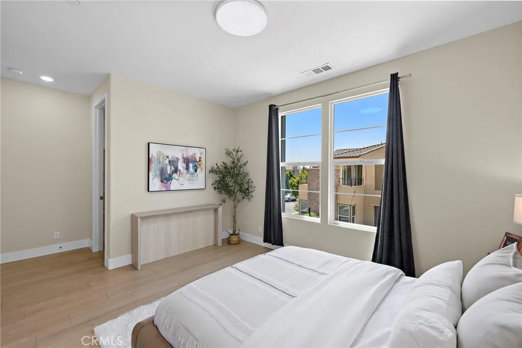 Additional image 121 of 77 Pelican Ln, Irvine, CA 92618