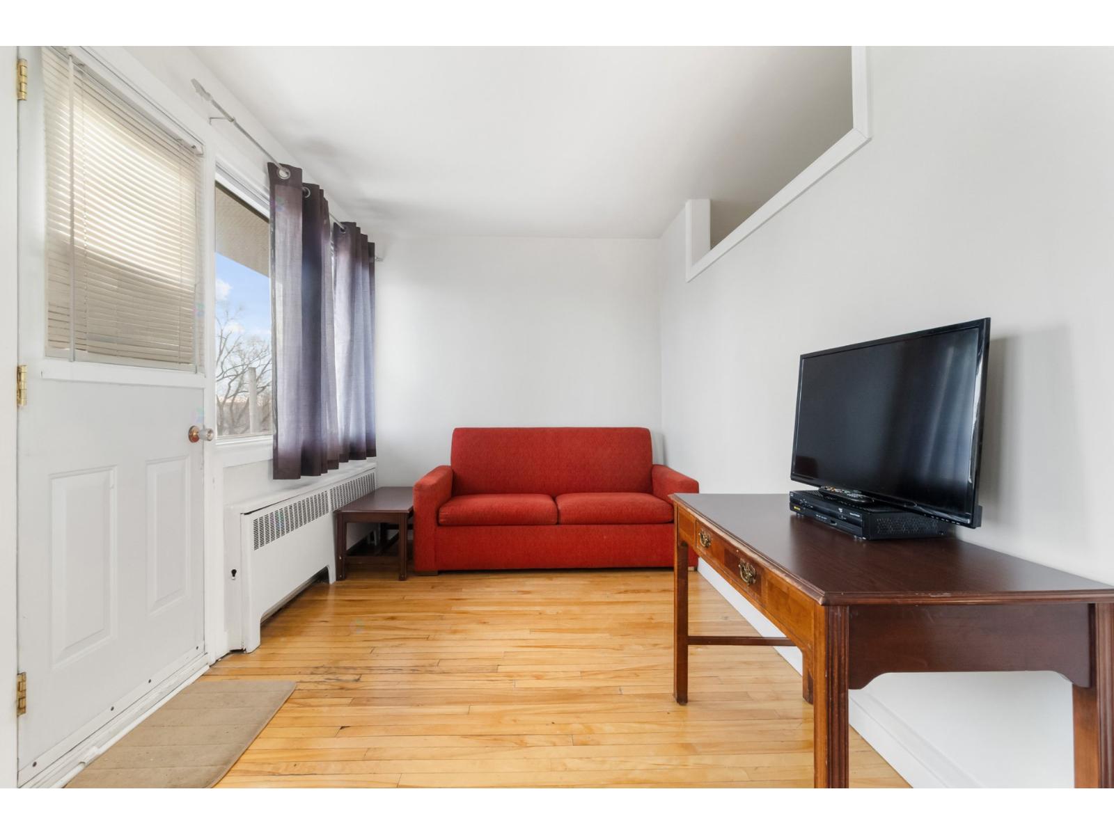440 Av. Roy