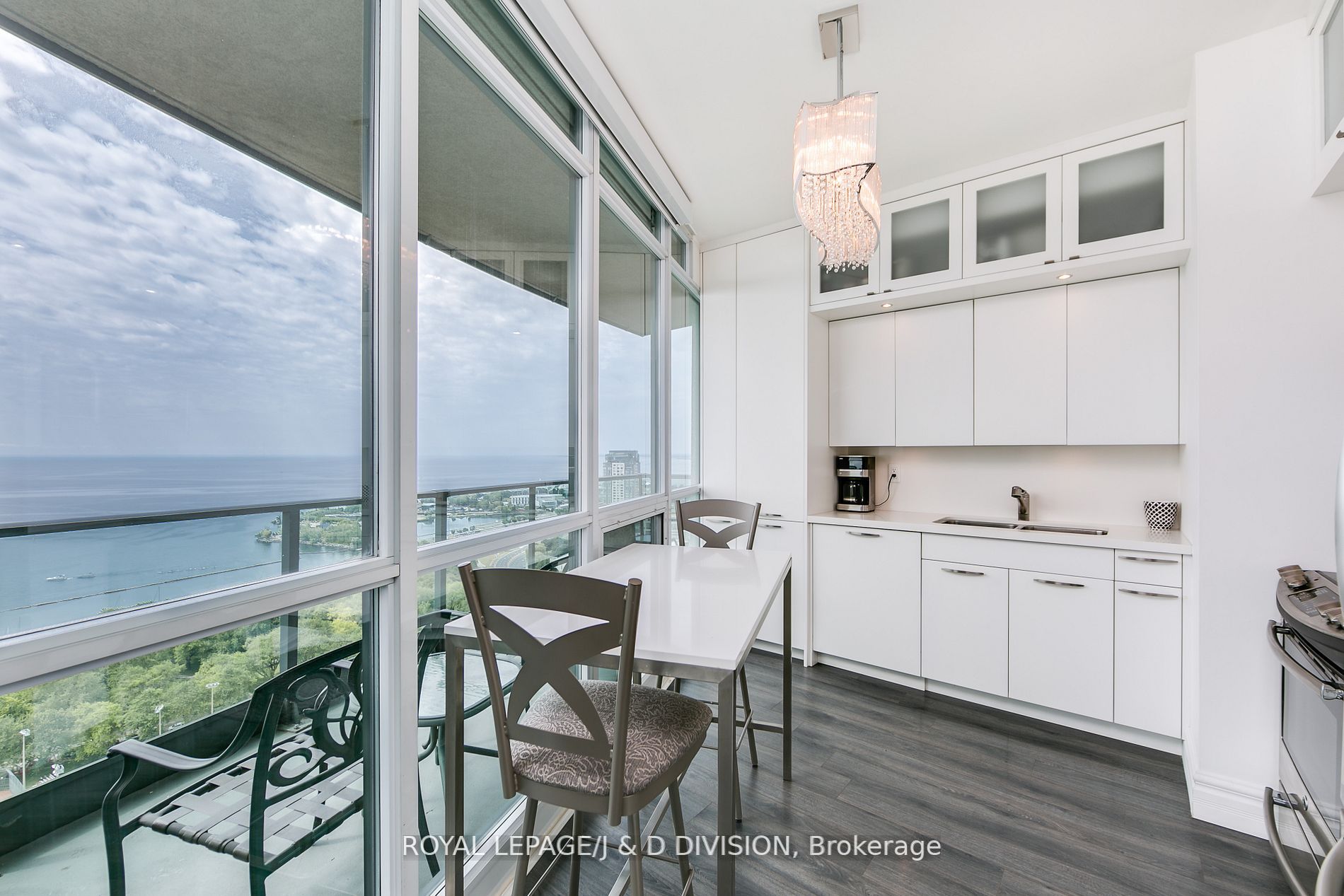 Additional image 6 of 3509-219 Fort York Boulevard, Toronto, ON, M5V 1B1