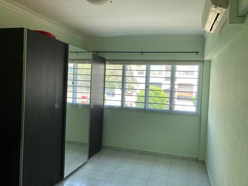 210 Hougang Street 21 photo 3
