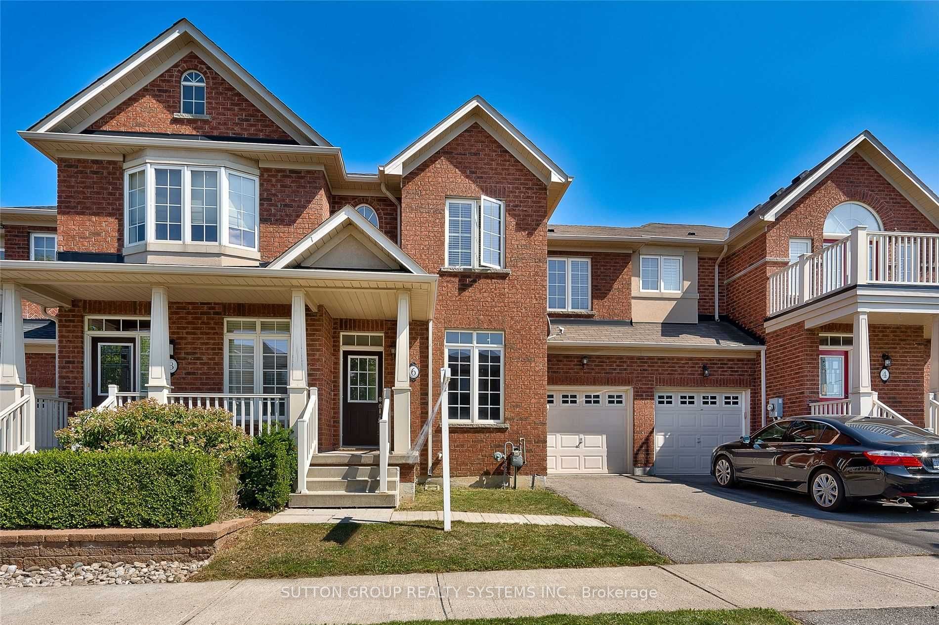 6 Raintree Drive, Hamilton, ON, L8E 0B1