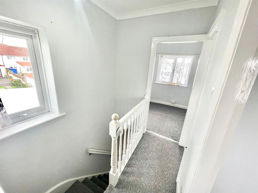 Additional image 4 of 3 bed end terrace house to rentChesham Road South, Weston-Super-Mare BS22