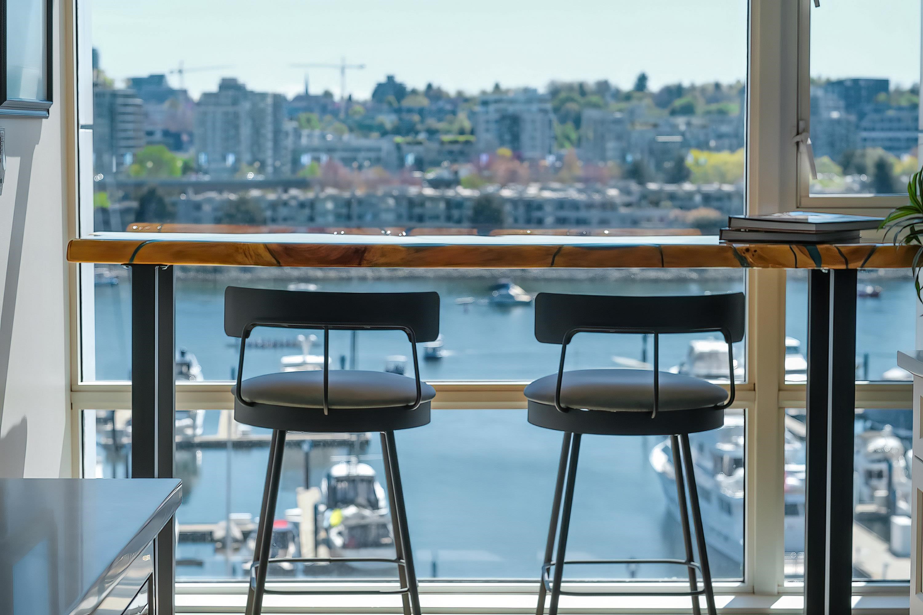 Additional image 3 of 902-1199 Marinaside Crescent, Vancouver, BC, V6Z 2Y2