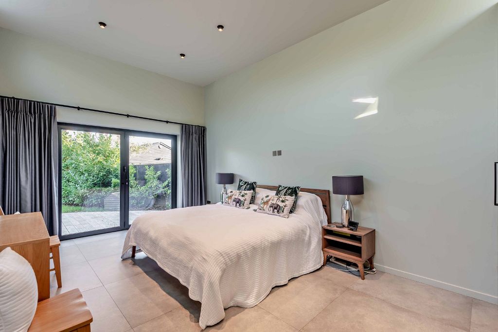 Additional image 15 of 8 bed detached house for saleWells Lane, Ascot, Berkshire SL5