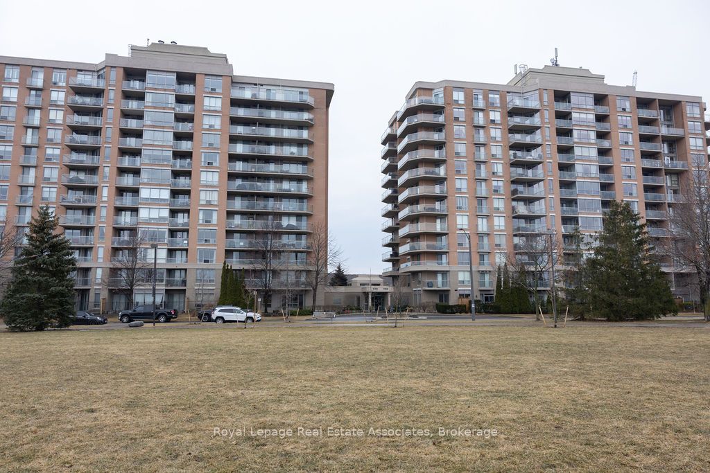 104-1150 Parkwest Place, Mississauga, ON, L5E 3K4
