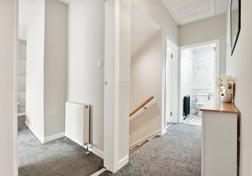 Additional image 12 of 2 bed flat for saleBurns Crescent, Girdle Toll, Irvine KA11