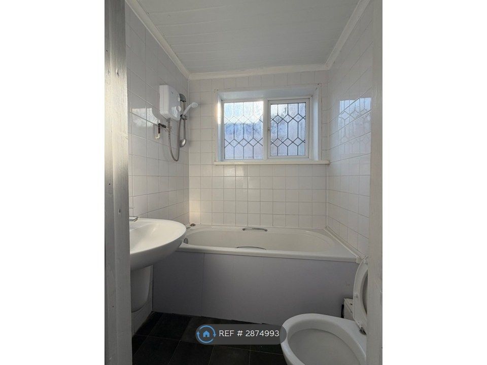 Additional image 6 of 3 bed terraced house to rentDaubney St, Cleethorpes DN35