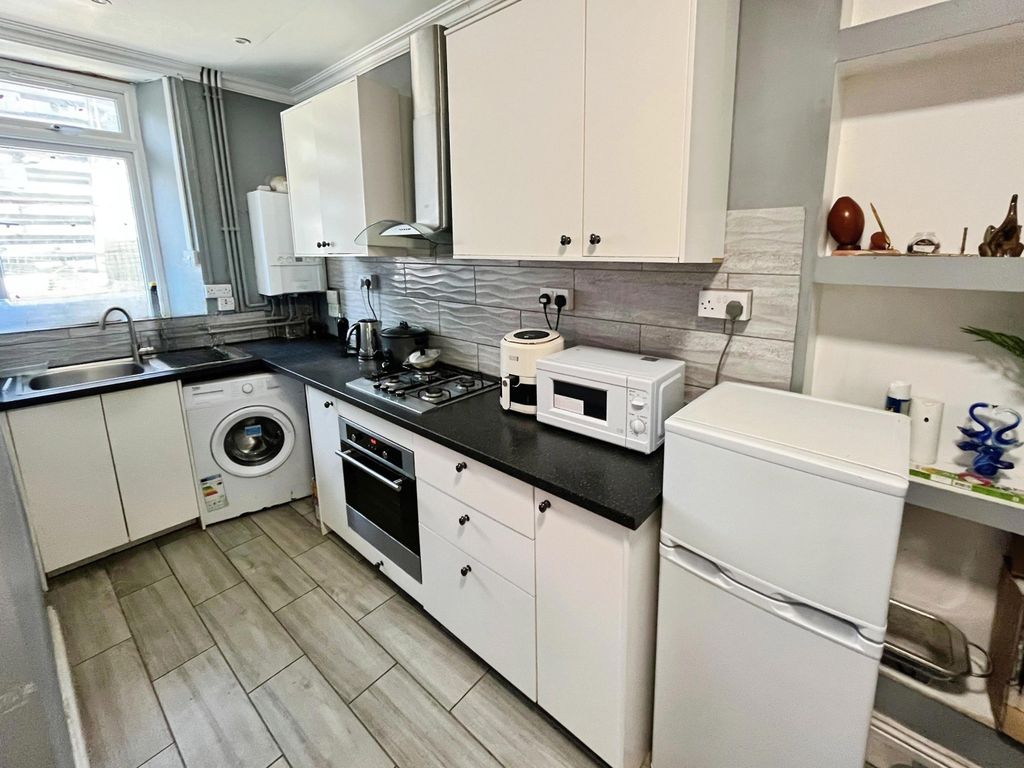 Additional image 2 of 1 bed flat to rentDunraven Street, Tonypandy CF40