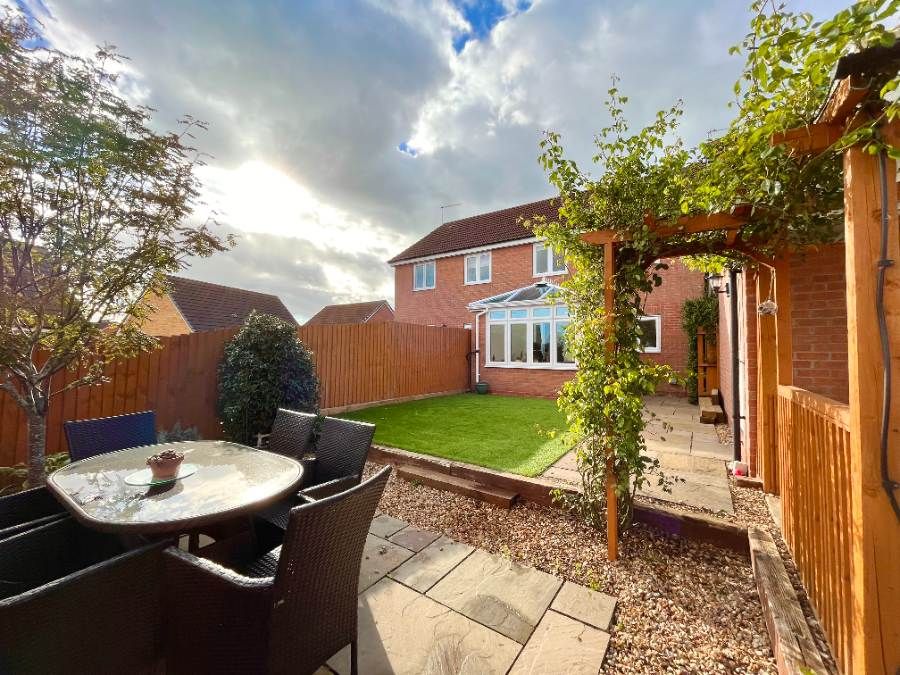 Additional image 3 of 3 bed semi-detached house to rentDovecote Close, Redditch B97
