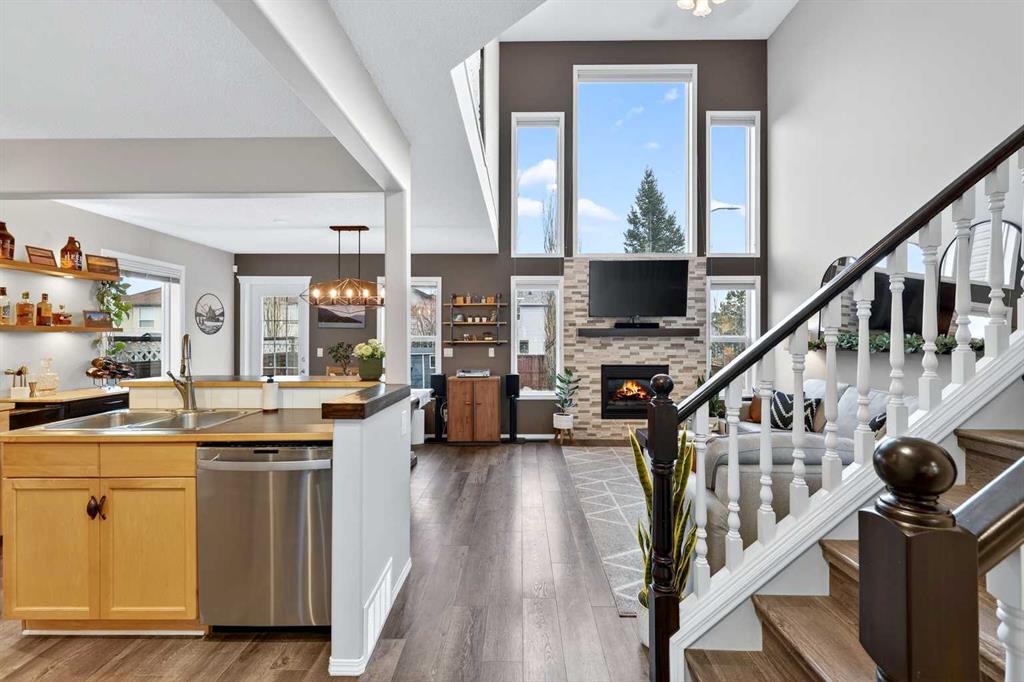 Additional image 4 of 92 Bridlewood Park SW, Calgary, AB, T2Y 3R8