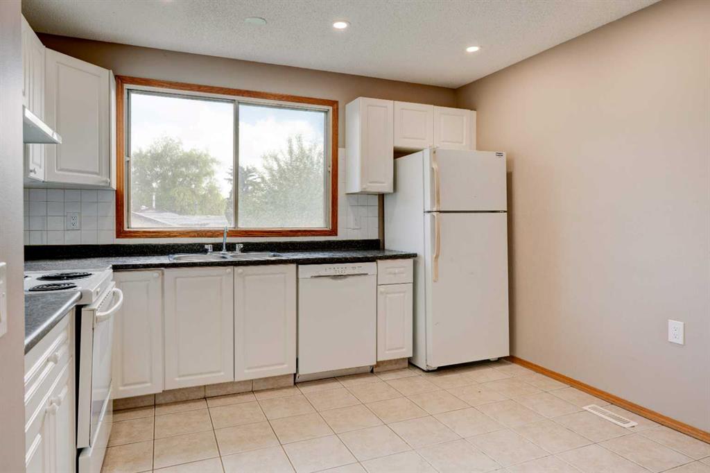 Additional image 5 of 27 Dovely Way SE, Calgary, AB, T2B 2K7
