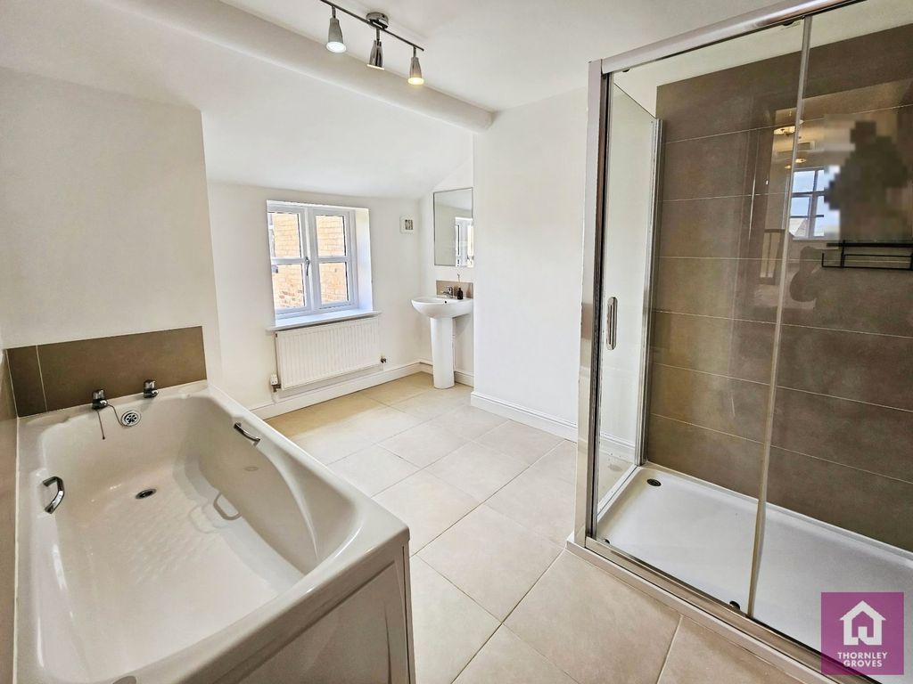 Additional image 26 of 4 bed semi-detached house to rentOulton Park, Oulton, Tarporley, Cheshire CW6
