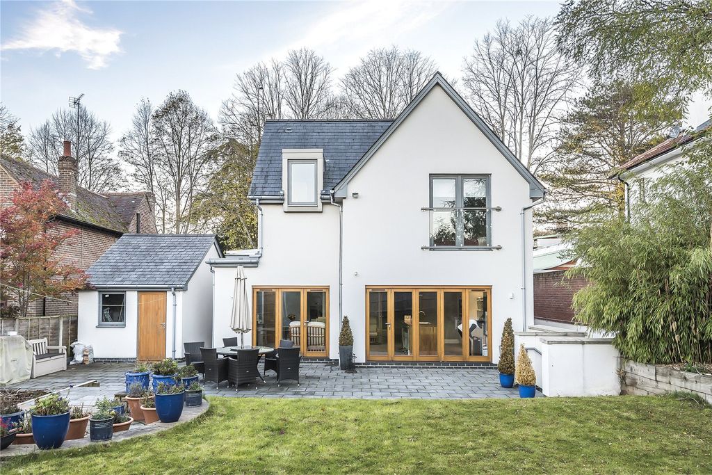 Additional image 12 of 5 bed detached house to rentCheriton Road, Winchester, Hampshire SO22