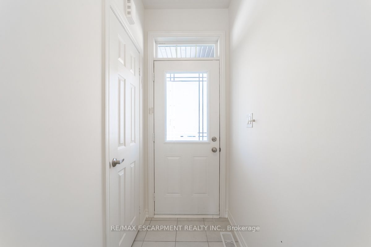 Additional image 2 of 24 Westfield Crescent, Hamilton, ON, L8B 1Y1