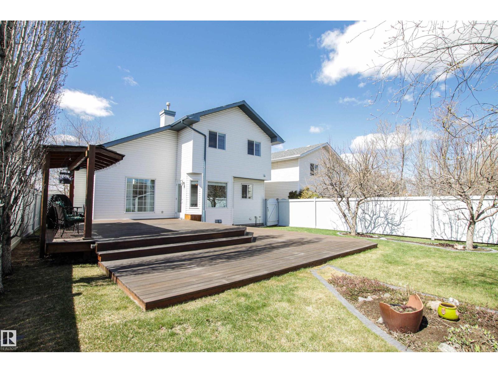 Additional image 3 of 1403 Jefferys Crescent NW, Edmonton, AB, T6L6T4