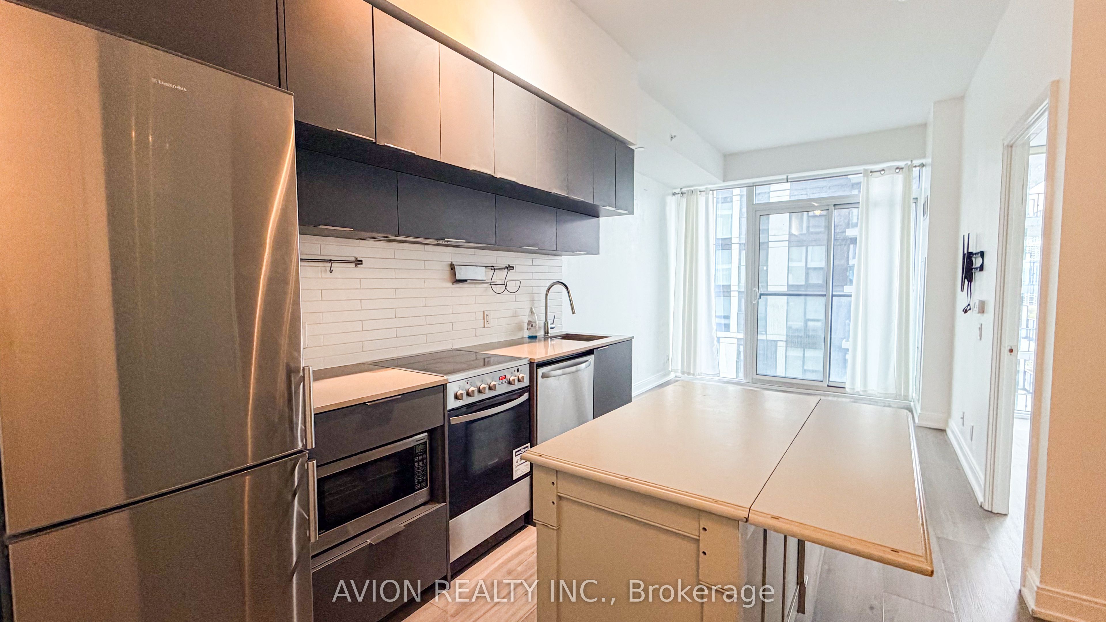 2501-181 Dundas Street E, Toronto, ON, M5A 0N5