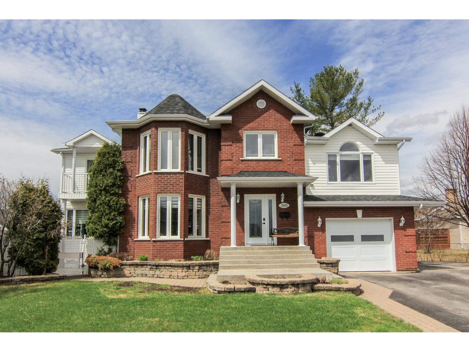 389 Rue Ste-Catherine