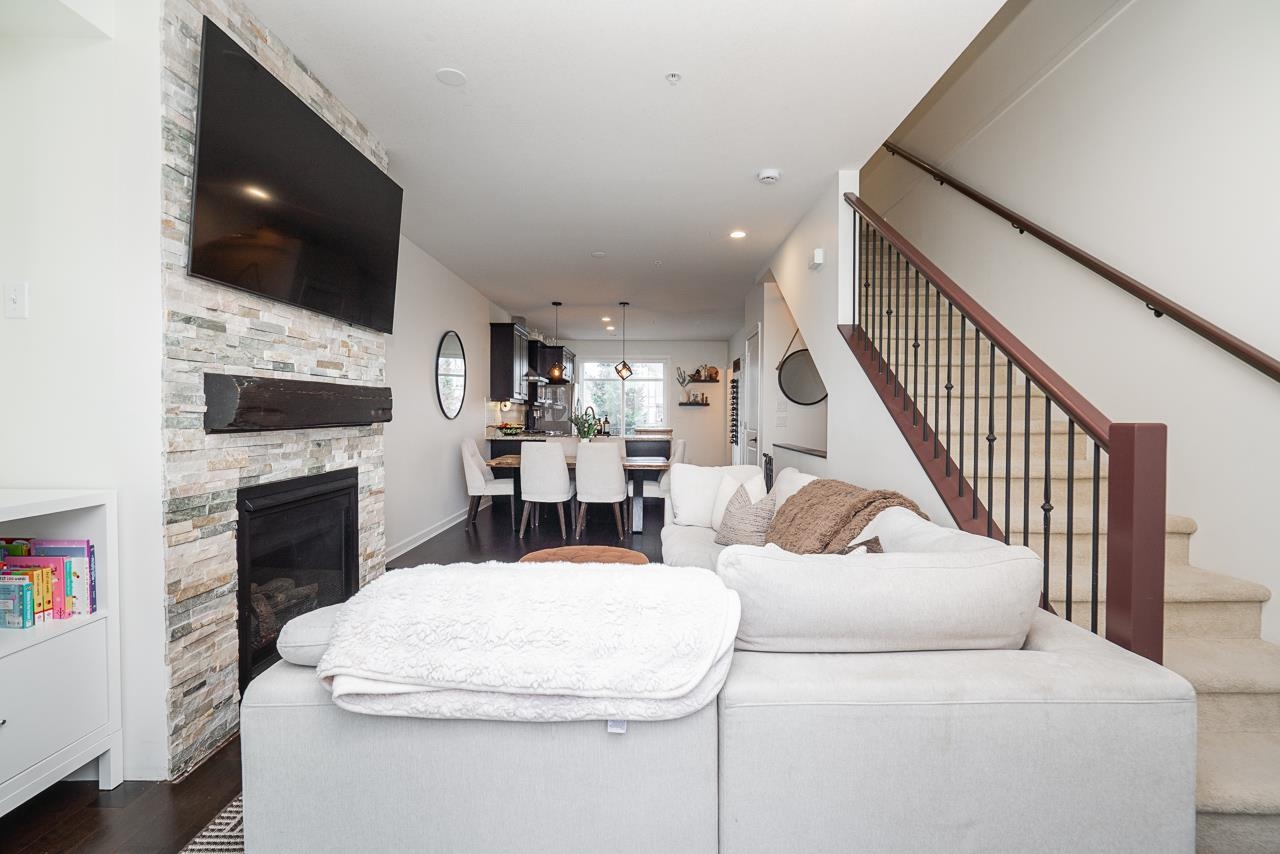 44-8068 207 Street, Langley, BC, V2Y 0M9