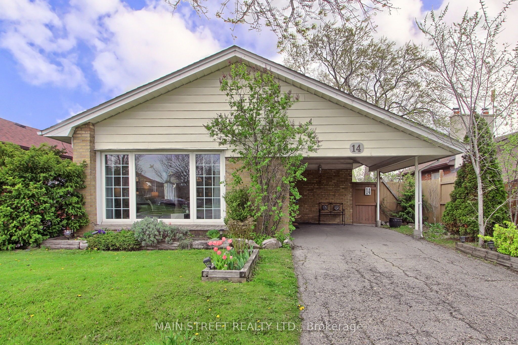 14 Westhampton Drive, Toronto, ON, M9R 1X6