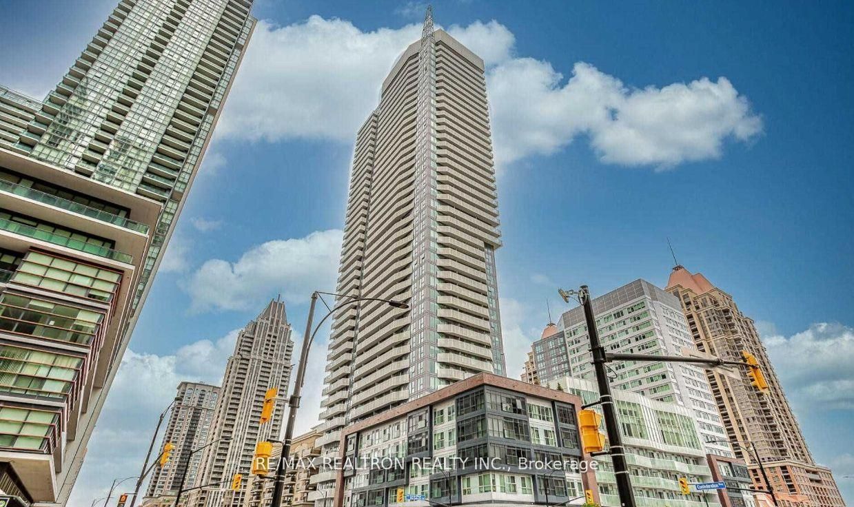 1312-4065 Confederation Parkway, Mississauga, ON, L5B 4N1