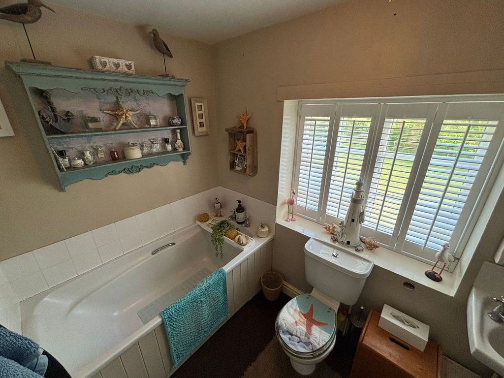 Additional image 14 of 5 bed detached house to rentSouth Dalton, Beverley, East Yorkshire HU17