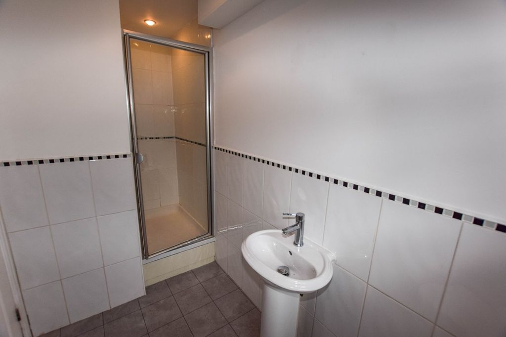 Additional image 8 of 2 bed flat to rentLilybrook Drive, Knutsford, Cheshire WA16