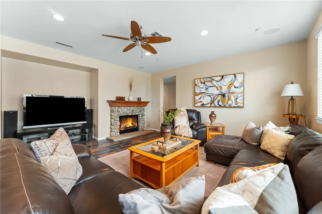 Additional image 13 of 29029 Easton Lane, Highland, CA 92346