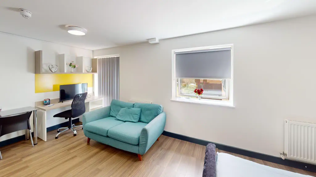 Studio to rentChapel St, Luton LU1 photo 5
