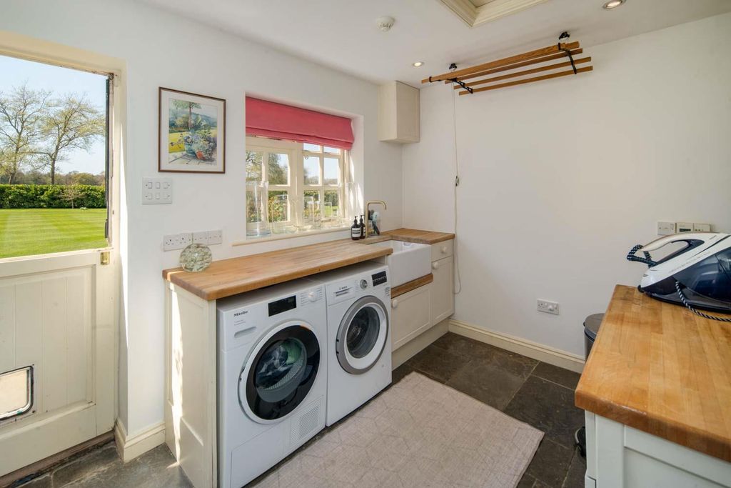 Additional image 10 of 6 bed detached house for saleCalbourne, Isle Of Wight PO30