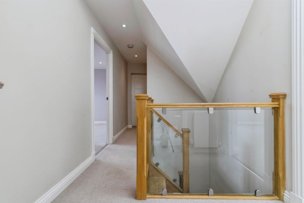 Additional image 13 of 4 bed penthouse for saleFleet Avenue, Hartlepool TS24