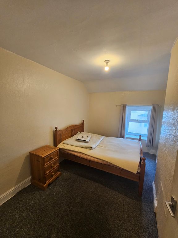 Additional image 3 of 1 bed flat to rentClifton Rd, Llandudno LL30
