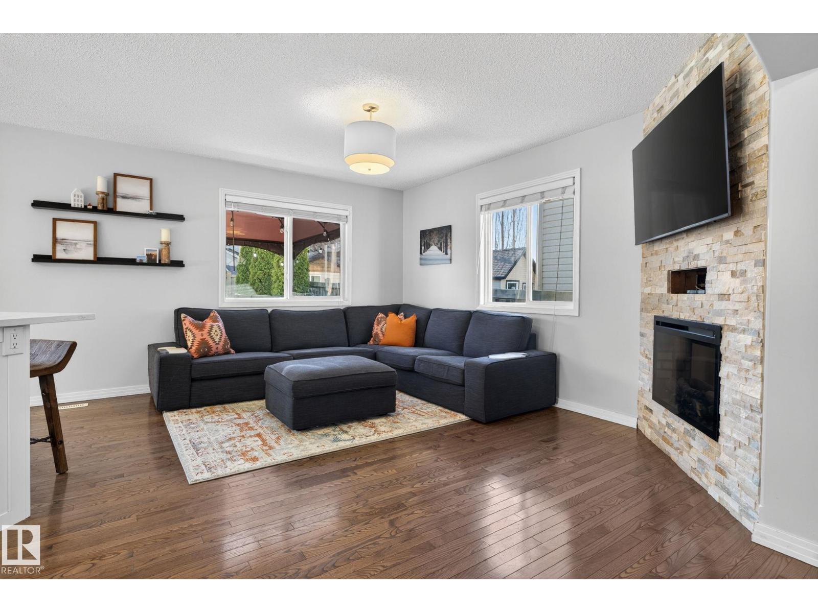 Additional image 4 of 5112 206 Street NW, Edmonton, AB, T6M0C5