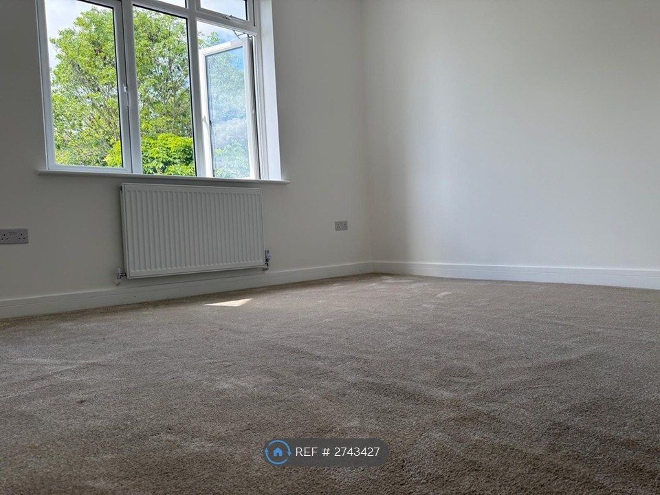 Additional image 15 of 7 bed end terrace house to rentInglehurst Gardens, Ilford IG4