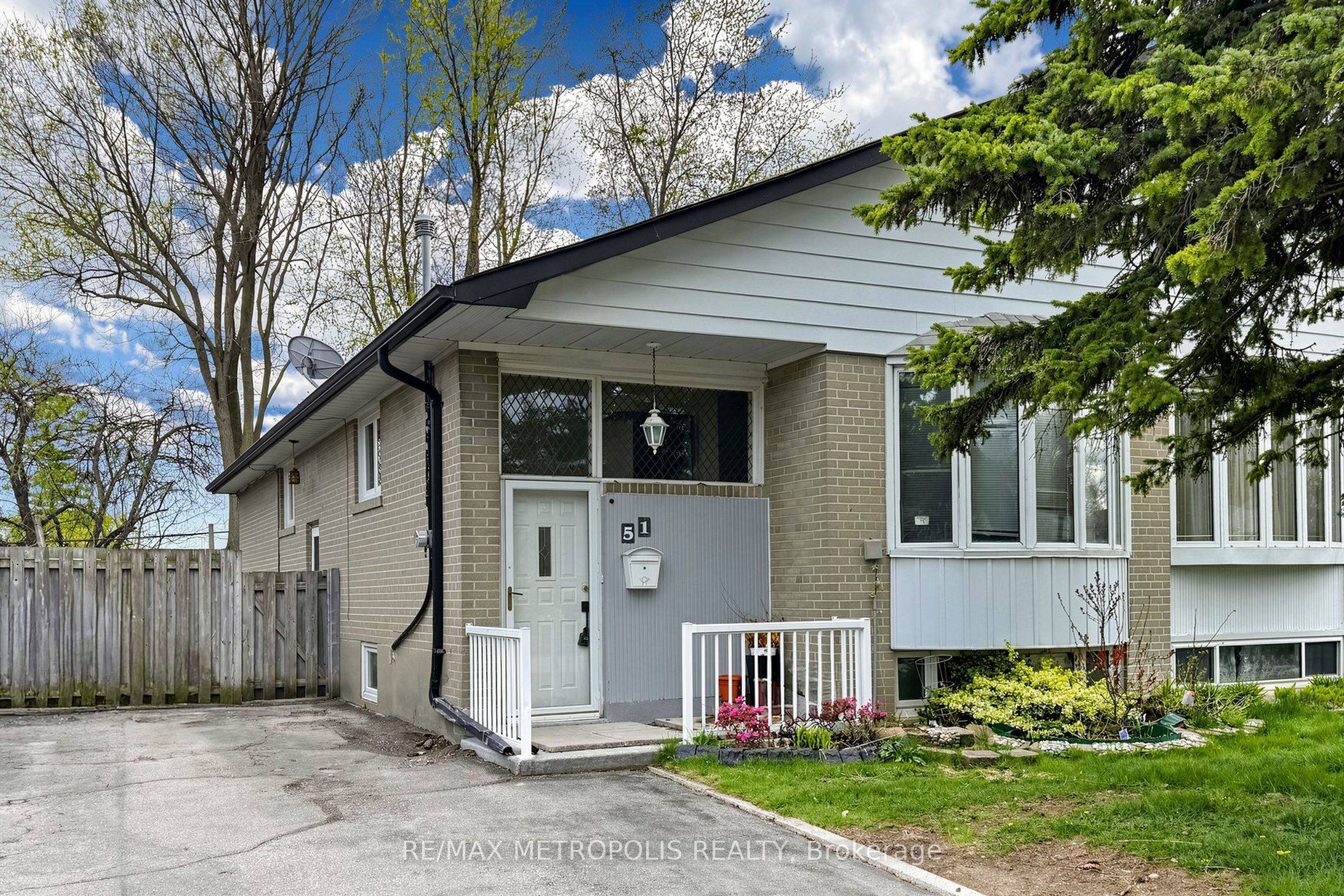 Additional image 5 of 51 Greyabbey Trail, Toronto, ON, M1E 1V8